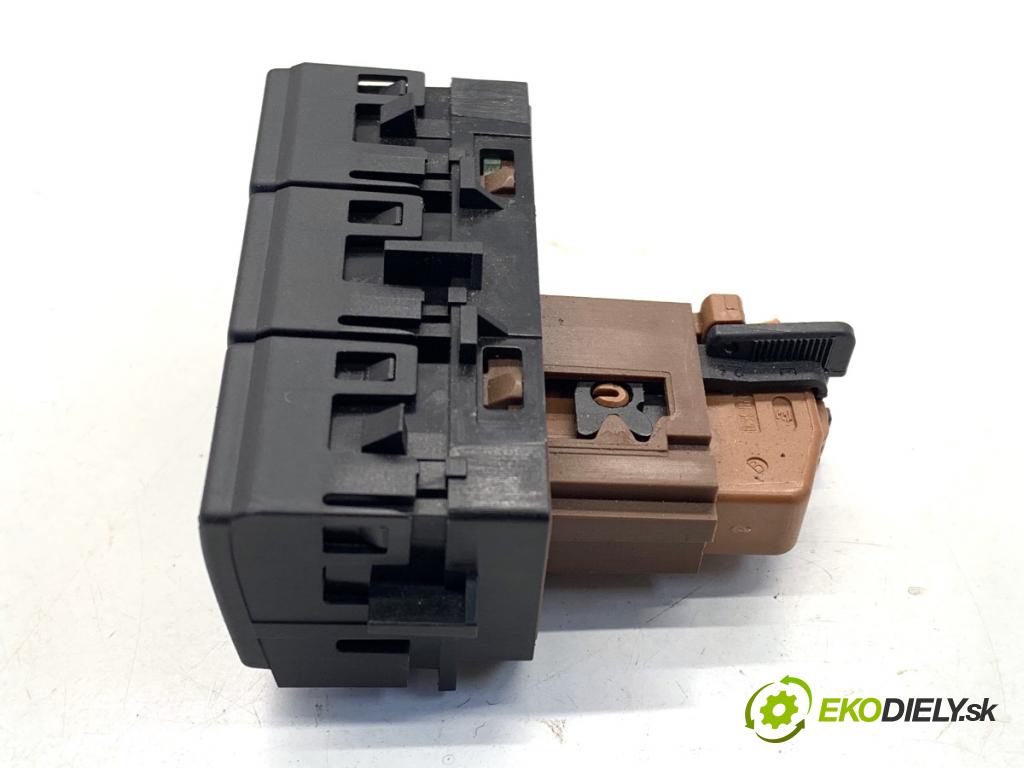 CITROEN DS5 liftback 2012 120 kW 2.0 HDi 165 1997 Panel přepínač 96665450ZD