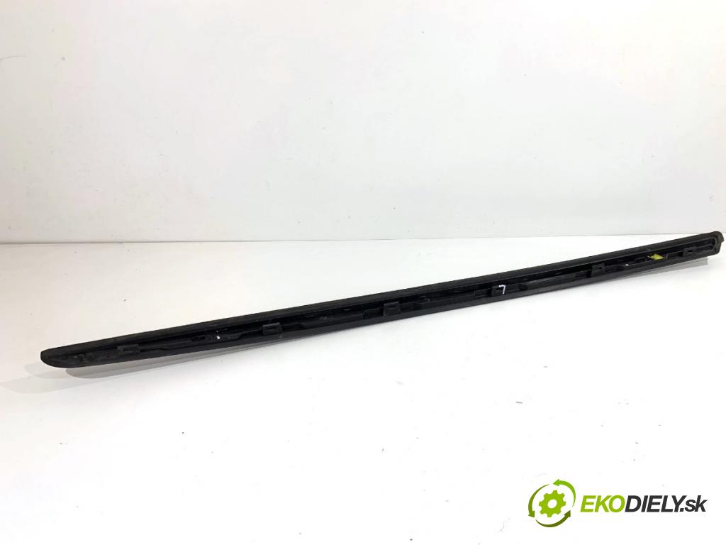 CITROEN DS5 liftback 2012 120 kW 2.0 HDi 165 1997 lišta okna čelní levá strana 9609966191