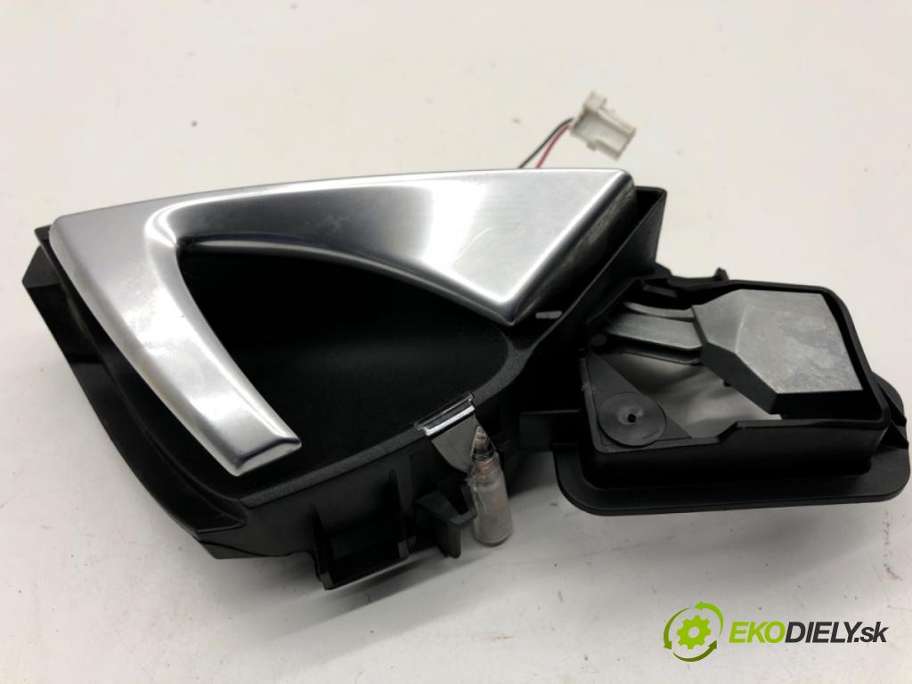 CITROEN DS5 liftback 2012 120 kW 2.0 HDi 165 1997 klika vnitřní levý přední část 9688503477