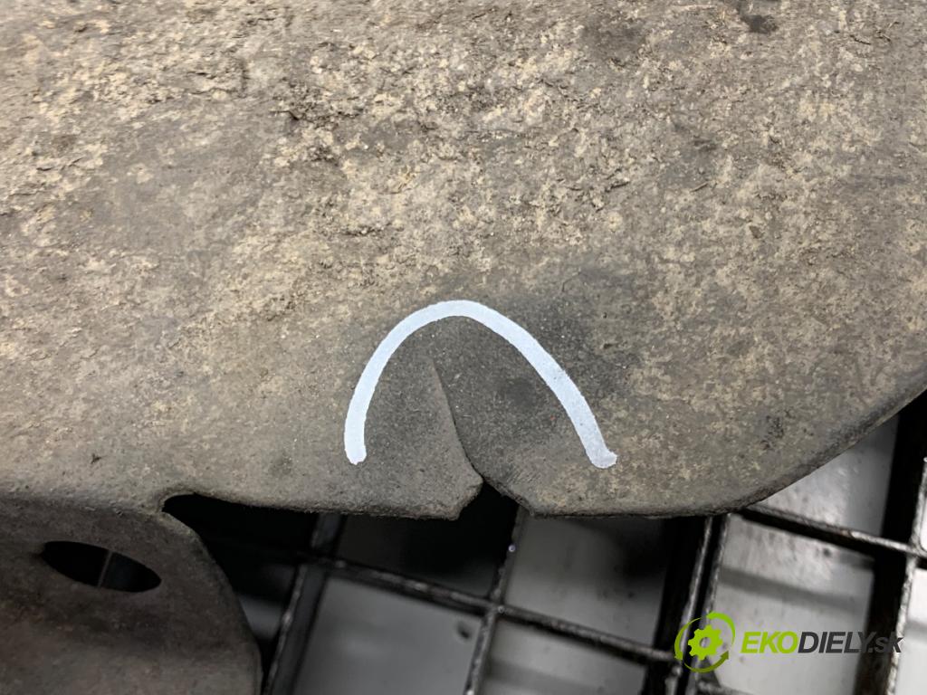 RENAULT MEGANE III liftback 2015 70 kW 1.5 dCi (BZ1G, BZ1W, BZ0R) 1461 podblatník ľavy predný 638430101R