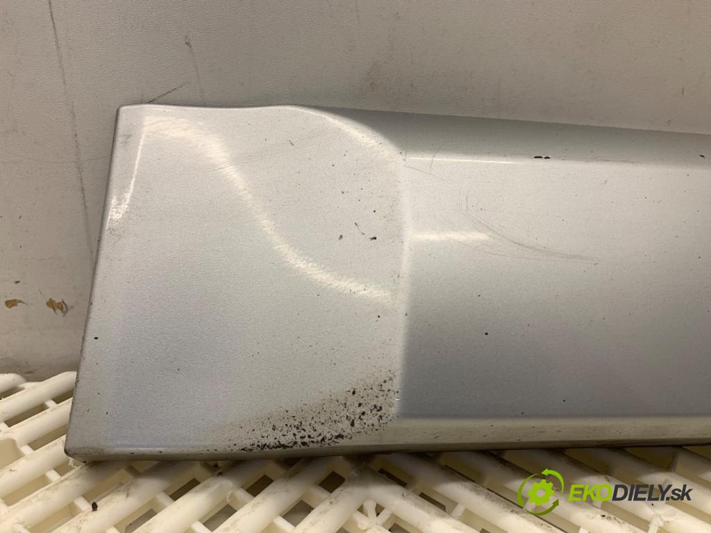 RENAULT MEGANE III liftback 2015 70 kW 1.5 dCi (BZ1G, BZ1W, BZ0R) 1461 lišta dveře levý zadní část 828767927R