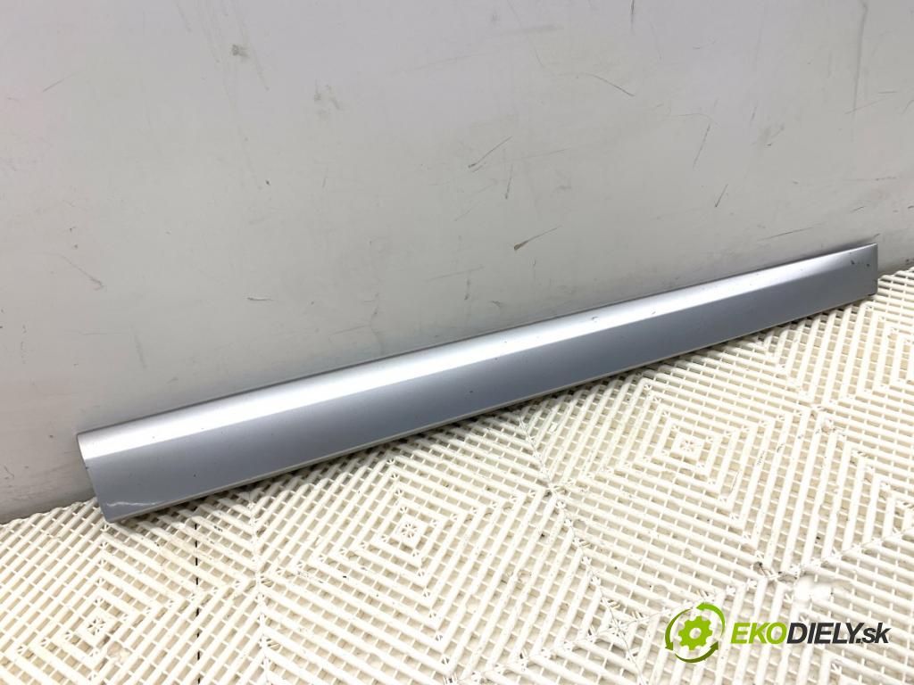 RENAULT MEGANE III liftback 2015 70 kW 1.5 dCi (BZ1G, BZ1W, BZ0R) 1461 lišta dveře pravý přední část 801861830R