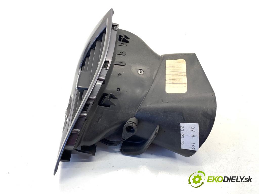 RENAULT MEGANE III liftback 2015 70 kW 1.5 dCi (BZ1G, BZ1W, BZ0R) 1461 mří topení levý přední část