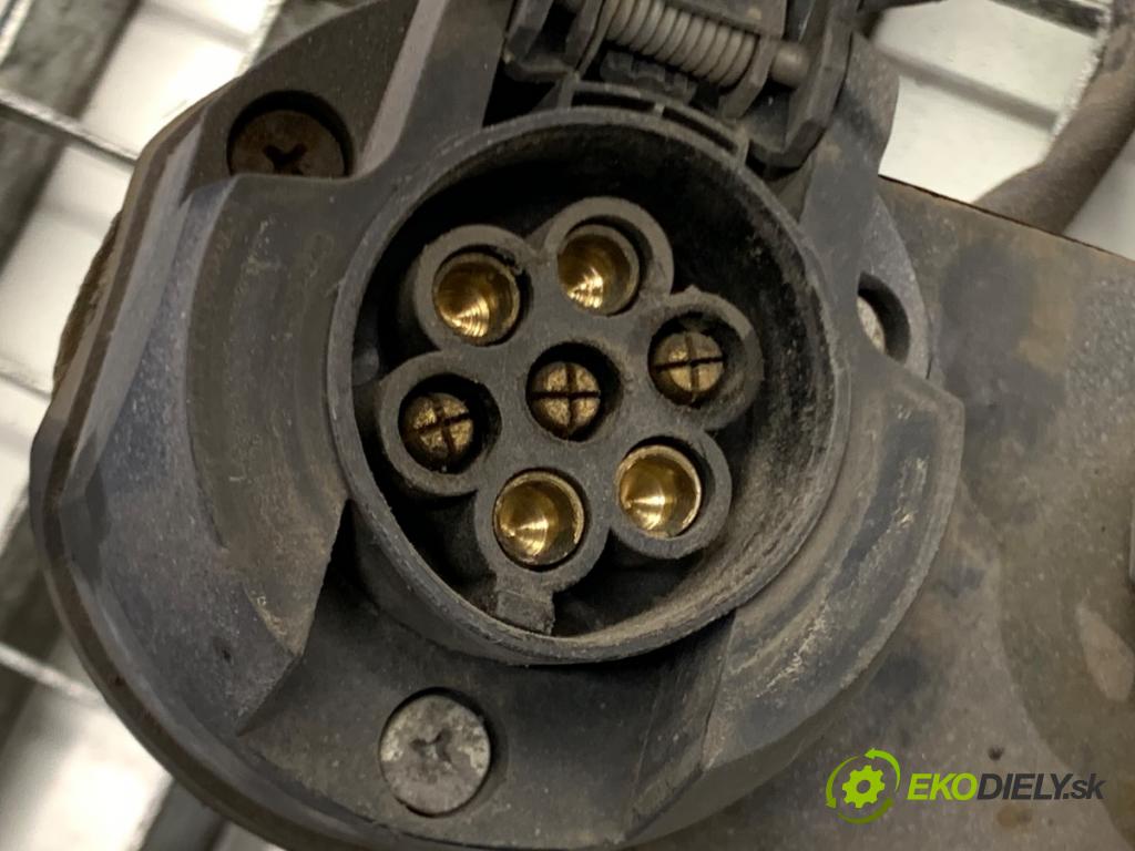 RENAULT MEGANE III liftback 2015 70 kW 1.5 dCi (BZ1G, BZ1W, BZ0R) 1461 Hák ťažné zariadenie  (Ťažné zariadenie)