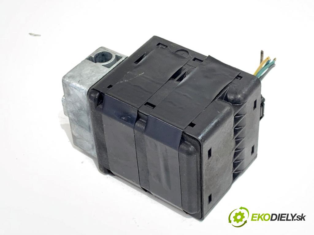 RENAULT MEGANE III liftback 2015 70 kW 1.5 dCi (BZ1G, BZ1W, BZ0R) 1461 blokáda volantu 487004399R (Řízení ostatní)