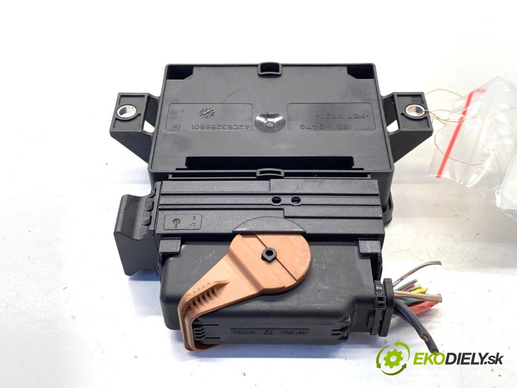 RENAULT MEGANE III liftback 2015 70 kW 1.5 dCi (BZ1G, BZ1W, BZ0R) 1461 Modul brzdy ručnej brzdy 285F22369R