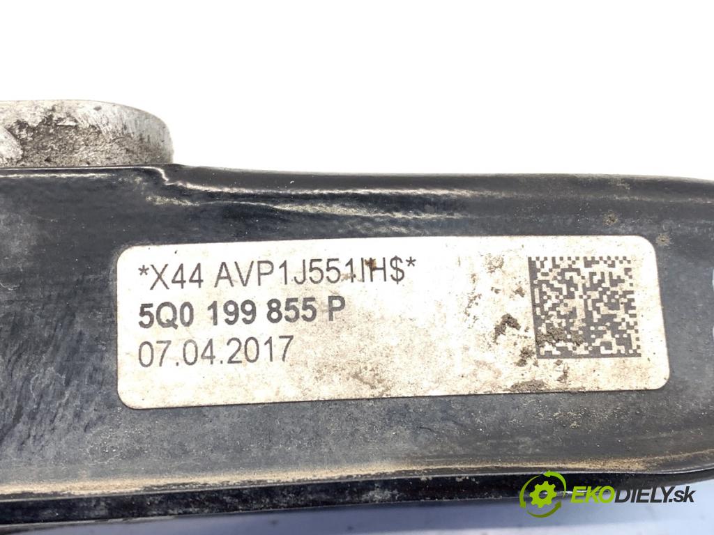 SEAT LEON III liftback 2017 132 kW 1.8 TSI 1798 Držiak prevodovky 5Q0199855P