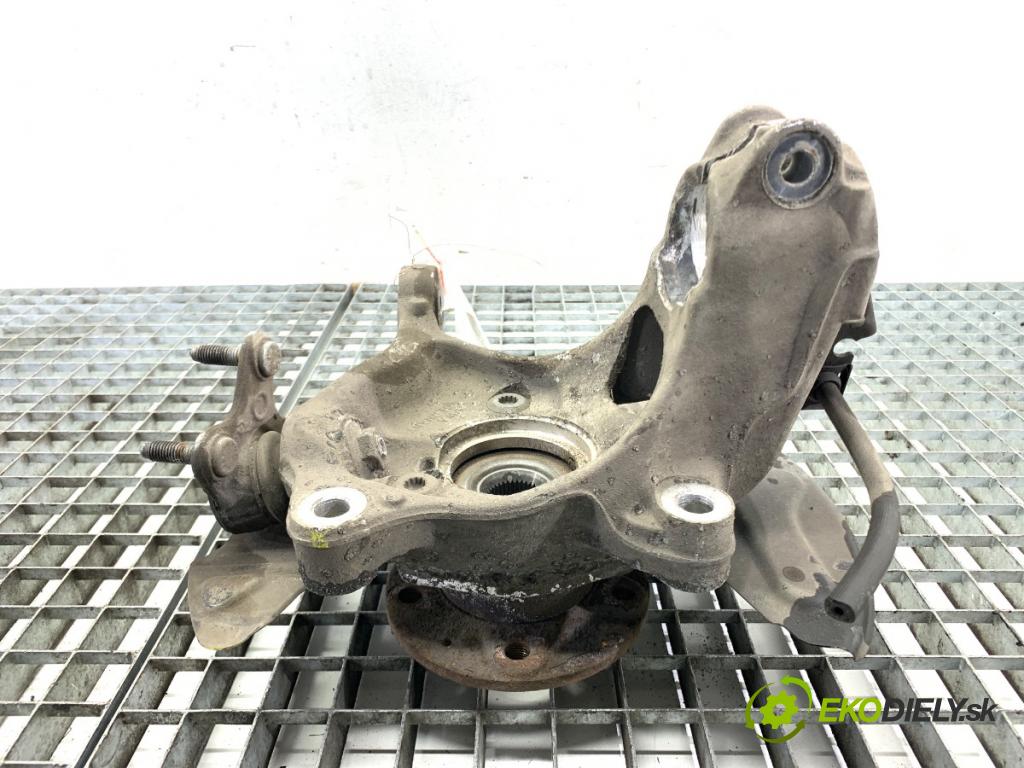 SEAT LEON III liftback 2017 132 kW 1.8 TSI 1798 náboj levý přední část