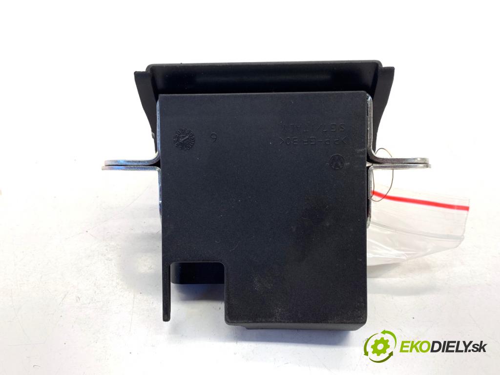 SEAT LEON III liftback 2017 132 kW 1.8 TSI 1798 zámok dverí zad 5F4827505C