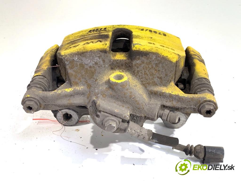 SEAT LEON III liftback 2017 132 kW 1.8 TSI 1798 Brzdič strmeň pravy predný