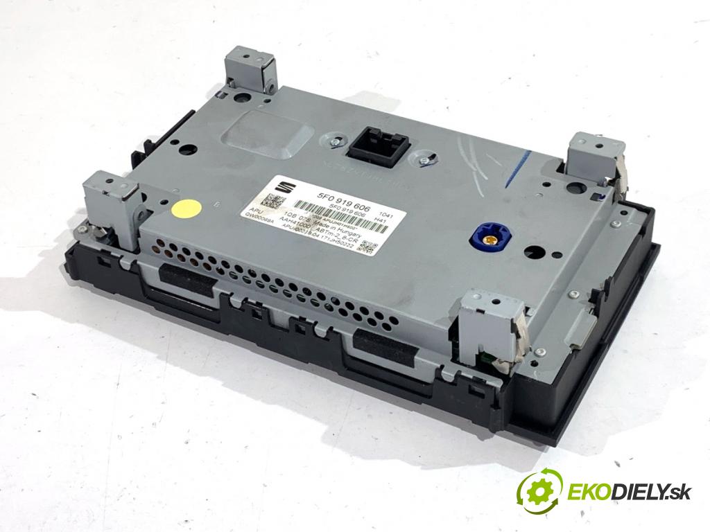 SEAT LEON III liftback 2017 132 kW 1.8 TSI 1798 RADIO mavigace 5F0919606 (Audio zařízení)