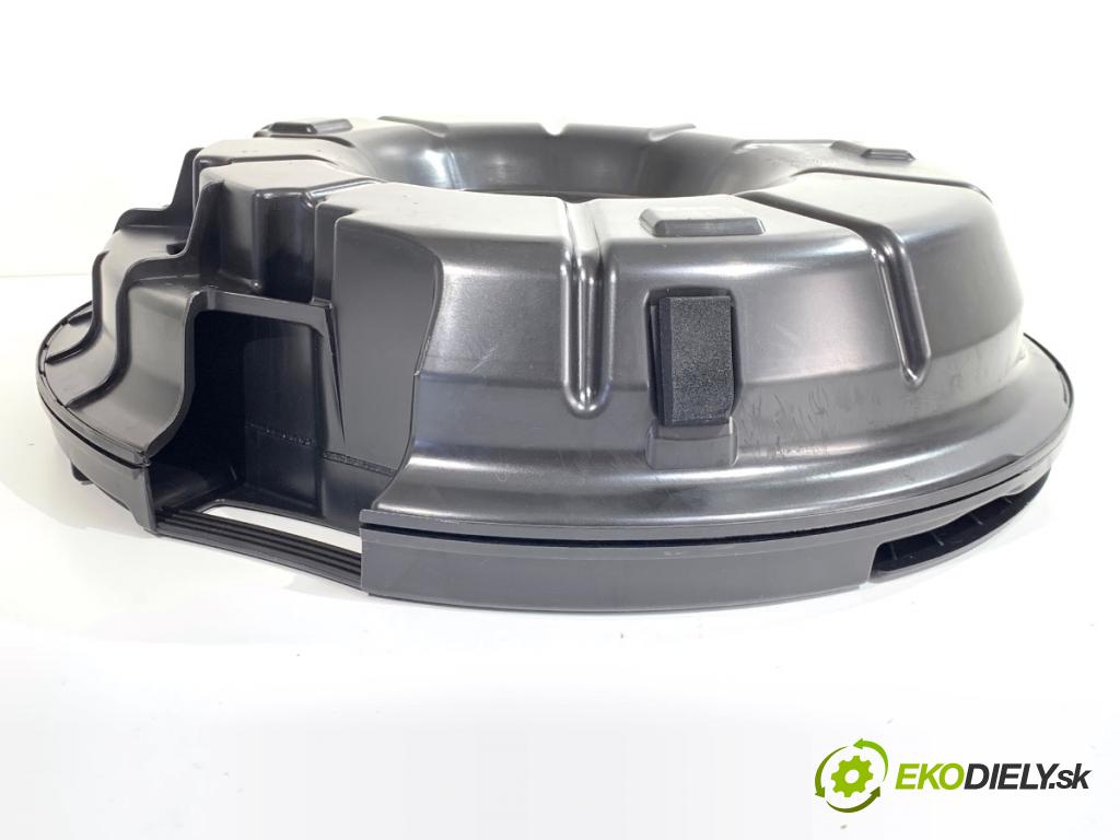 SEAT LEON III liftback 2017 132 kW 1.8 TSI 1798 subwoofer 5F0035382 (Audio zariadenie)