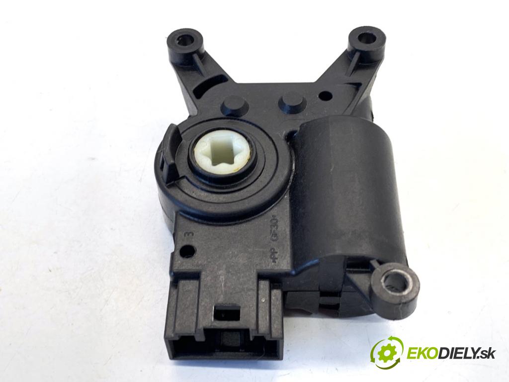 SEAT LEON III liftback 2017 132 kW 1.8 TSI 1798 motor topení 5Q0907511L