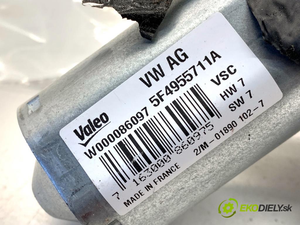 SEAT LEON III liftback 2017 132 kW 1.8 TSI 1798 motor stěračů zadní část 5F4955711A