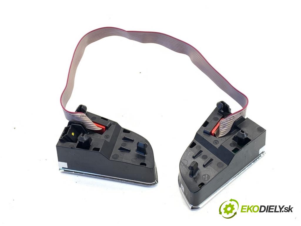 SEAT LEON III liftback 2017 132 kW 1.8 TSI 1798 SPÍNAČE: volantu 5F0919719A