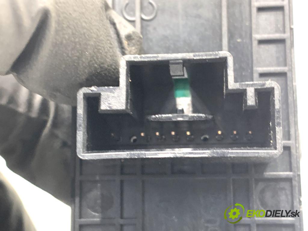 SEAT LEON III liftback 2017 132 kW 1.8 TSI 1798 přepínač oken 5G0959857G (Páčky pod volantem)