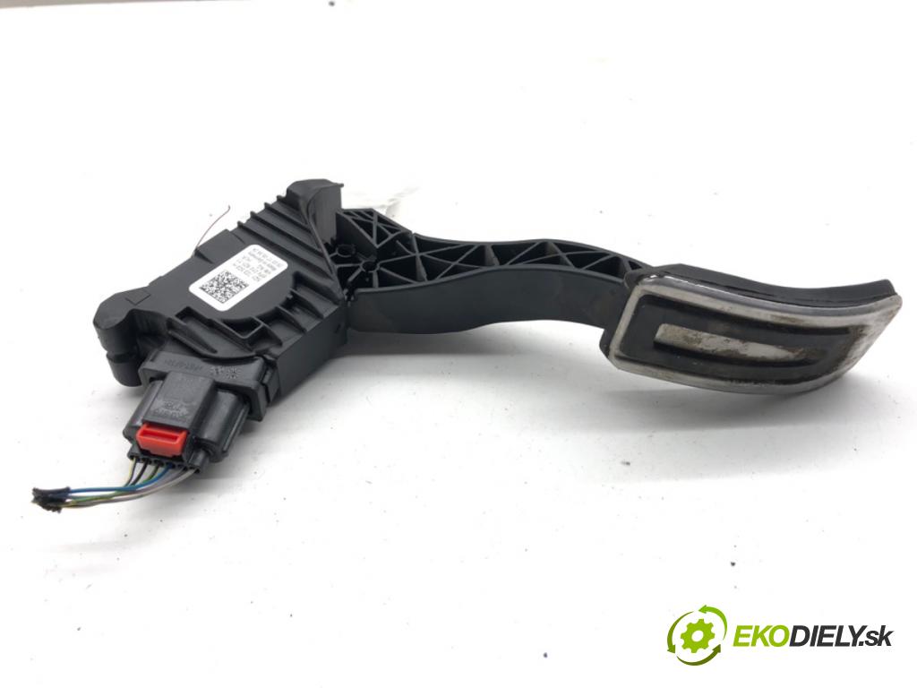 SEAT LEON III liftback 2017 132 kW 1.8 TSI 1798 Potenciometer plynu 5Q1723503H (Potenciometer plynového pedálu)