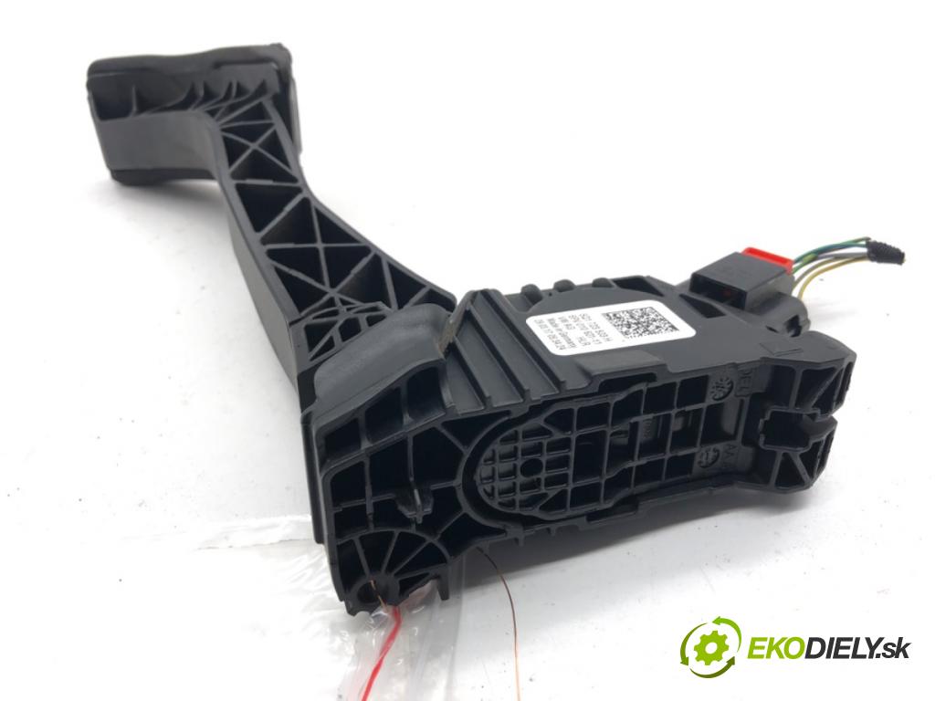 SEAT LEON III liftback 2017 132 kW 1.8 TSI 1798 potenciometr plynového pedálu 5Q1723503H (Potenciometr plynového pedálu)