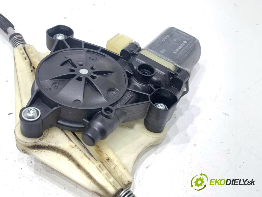 SEAT LEON III liftback 2017 132 kW 1.8 TSI 1798 mechanismus okna levý přední část 5Q0959801B