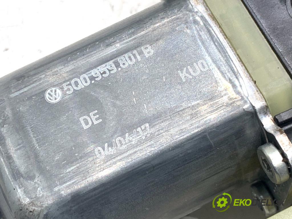 SEAT LEON III liftback 2017 132 kW 1.8 TSI 1798 mechanismus okna levý přední část 5Q0959801B