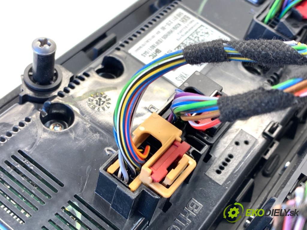 SEAT LEON III liftback 2017 132 kW 1.8 TSI 1798 Panel ovládania kúrenia 5F0907044AK (Prepínacie páčky pod volantom)