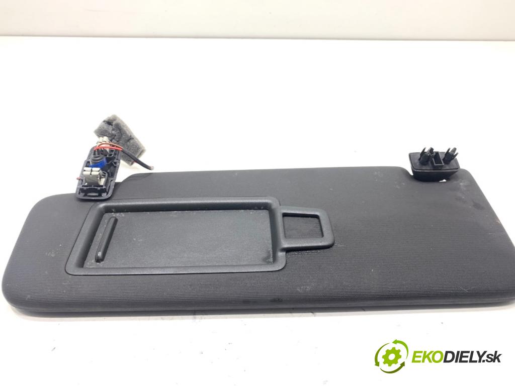 SEAT LEON III liftback 2017 132 kW 1.8 TSI 1798 clona sluneční levý 