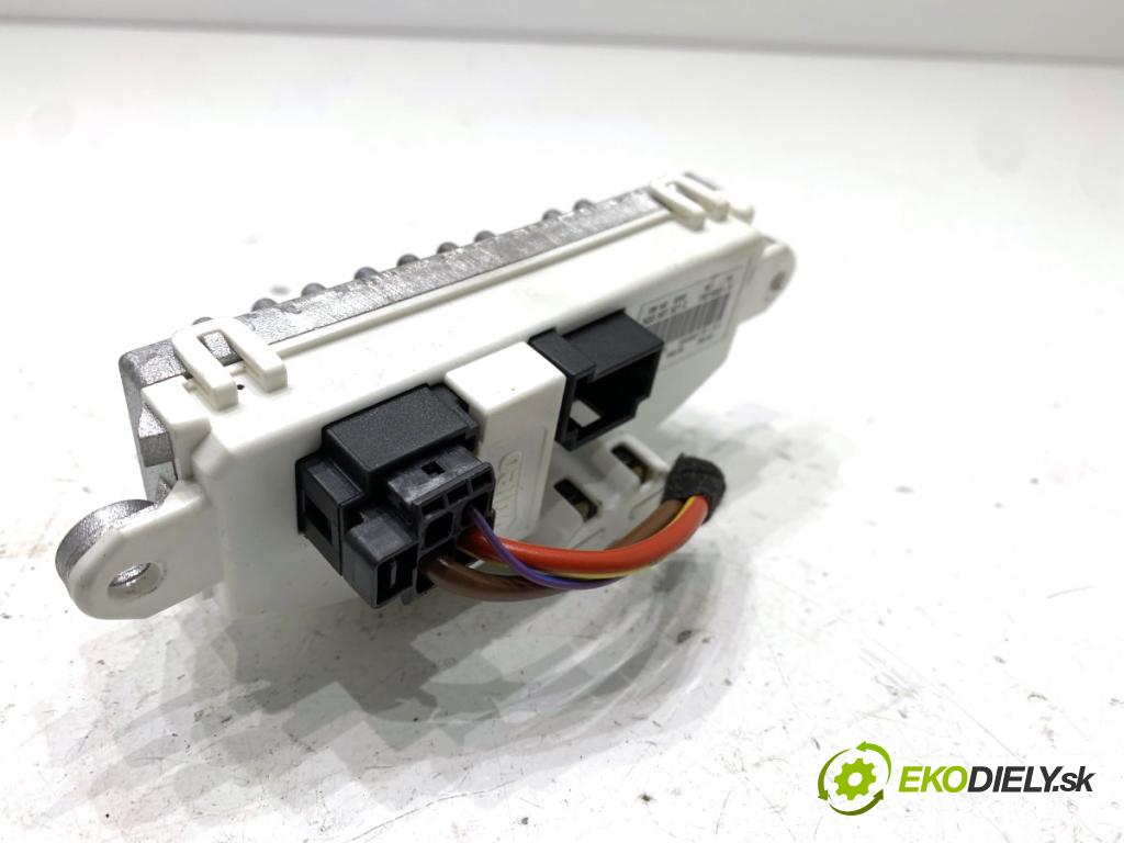 SEAT LEON III liftback 2017 132 kW 1.8 TSI 1798 odpor rezistor topení vzduchu 5Q0907521C (Odpor topení)