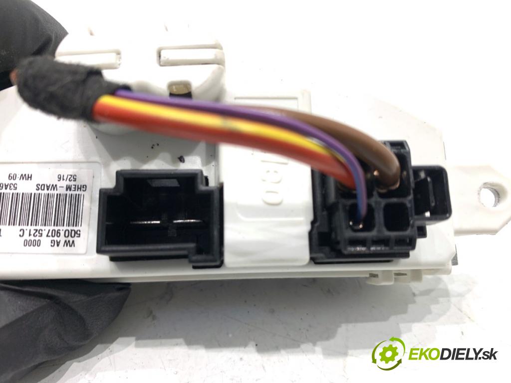 SEAT LEON III liftback 2017 132 kW 1.8 TSI 1798 odpor rezistor topení vzduchu 5Q0907521C (Odpor topení)