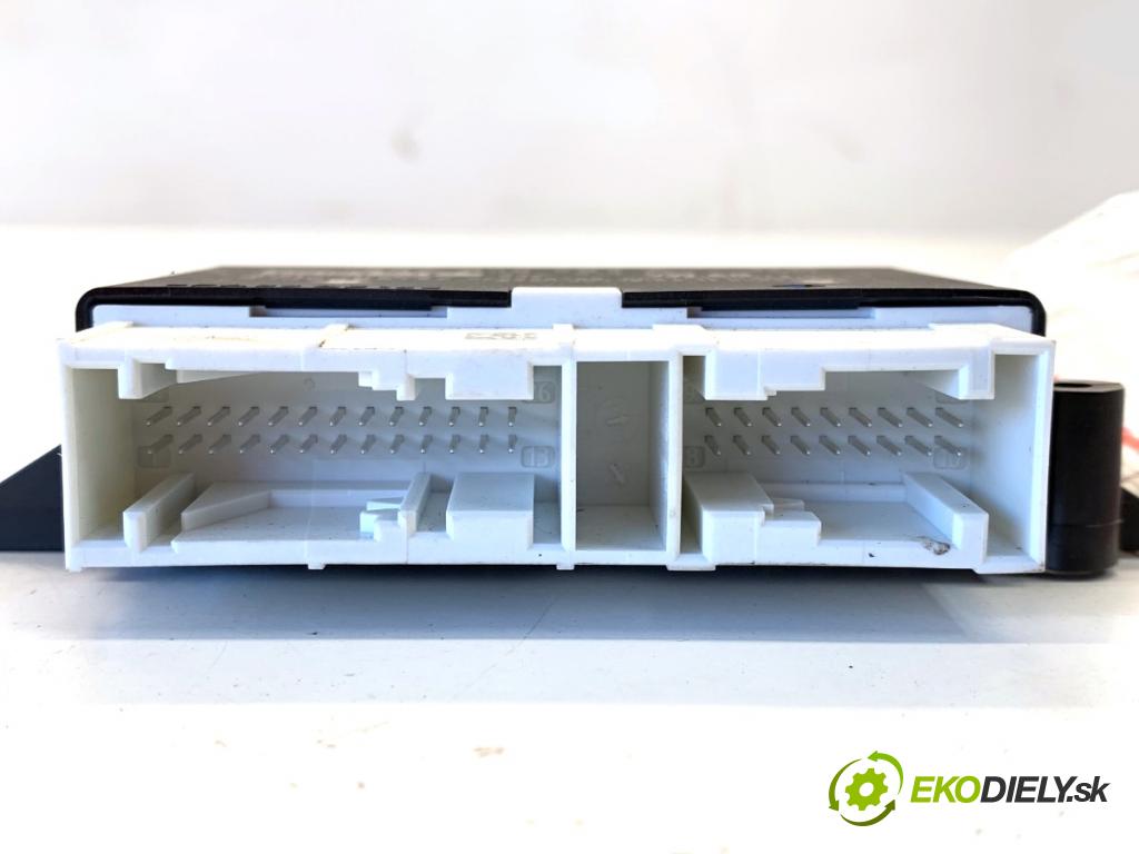 SEAT LEON III liftback 2017 132 kW 1.8 TSI 1798 modul PDC 5QA919294A (Řídící jednotka ostatní)