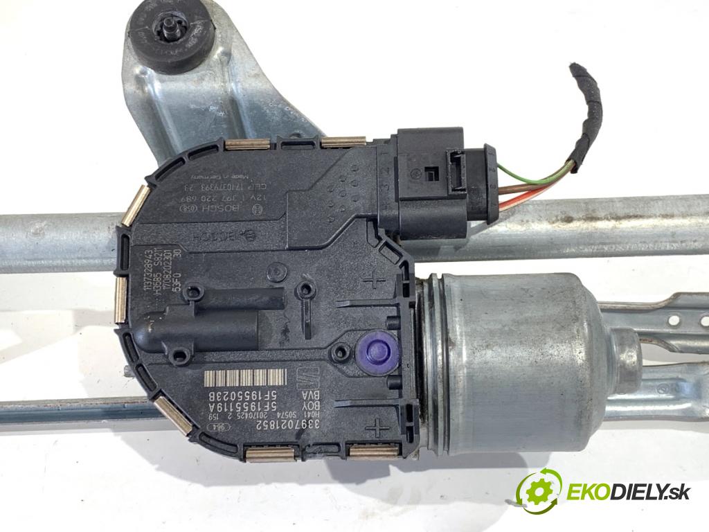 SEAT LEON III liftback 2017 132 kW 1.8 TSI 1798 mechanismus stěračů přední část 5F1955119A (Motorek stěračů přední)