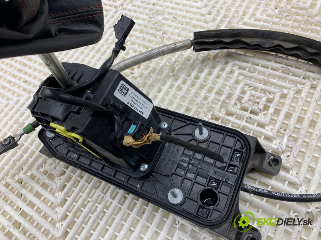 SEAT LEON III liftback 2017 132 kW 1.8 TSI 1798 Kulisa 5Q1713025R (Rýchlostná páka (kulisa))