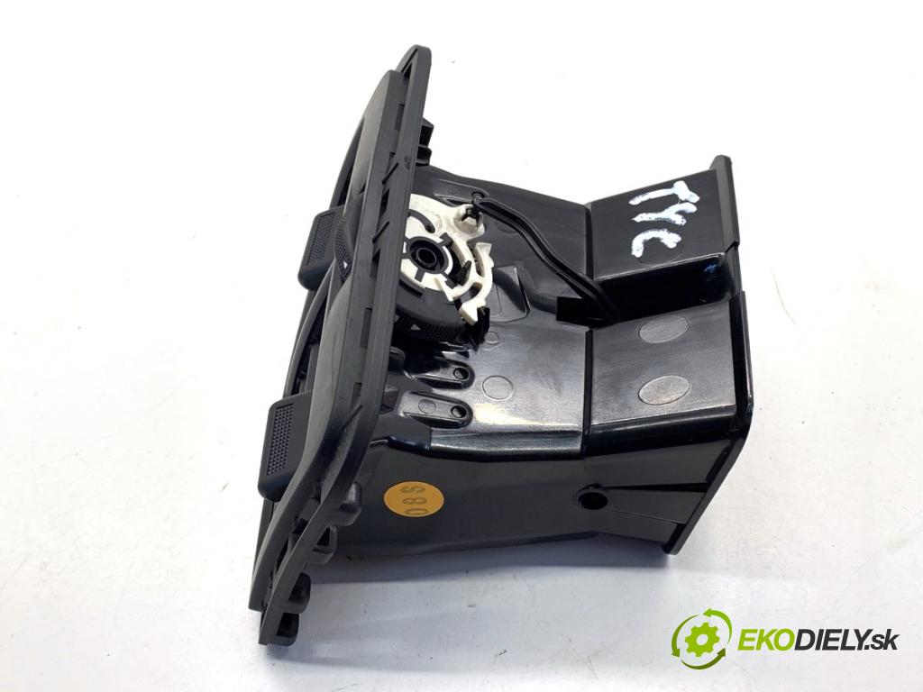 SEAT LEON III liftback 2017 132 kW 1.8 TSI 1798 mří topení zadní část 5F0864298