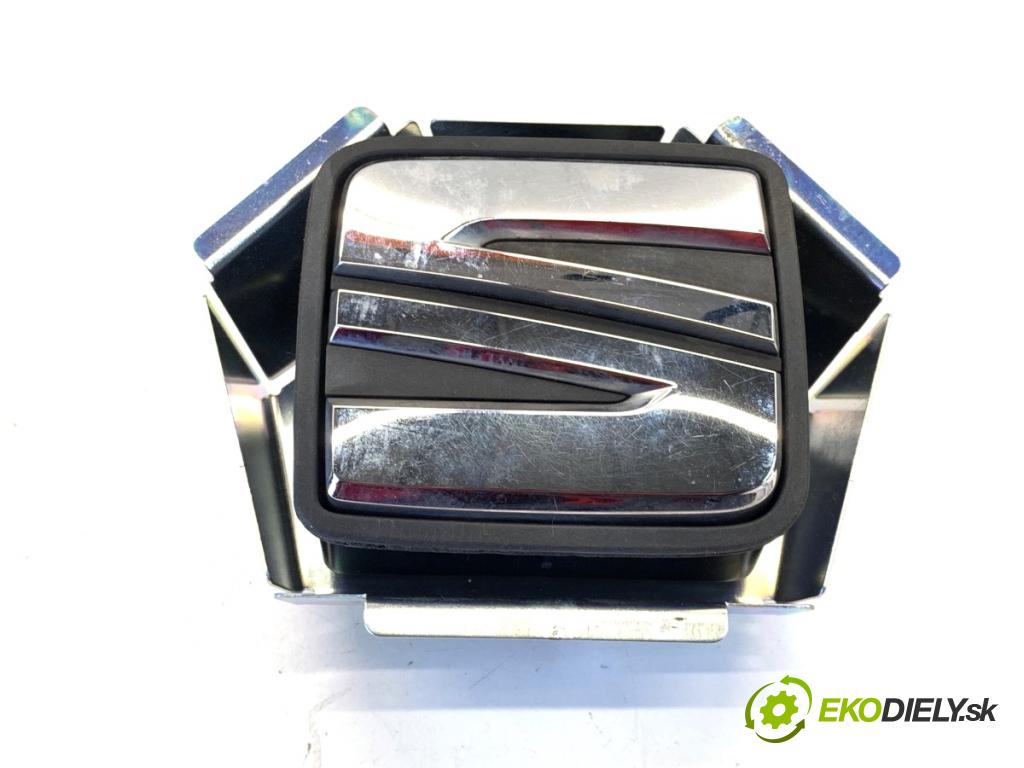 SEAT LEON III liftback 2017 132 kW 1.8 TSI 1798 klika dveří zadní část 5F0827565D