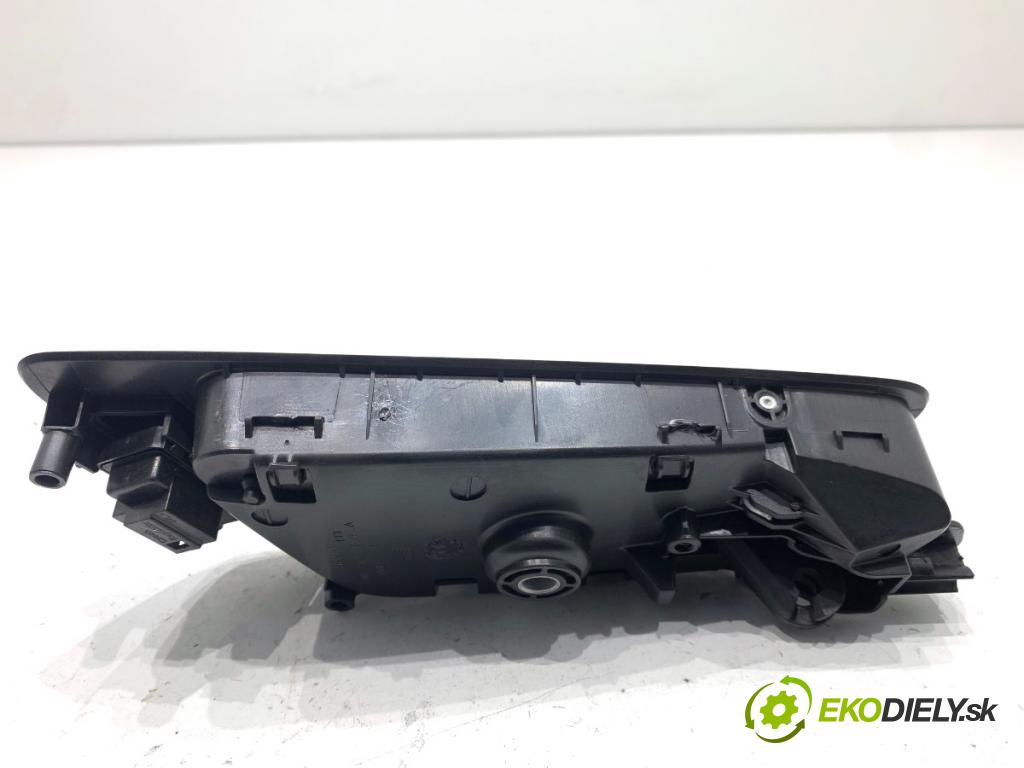 SEAT LEON III liftback 2017 132 kW 1.8 TSI 1798 klika vnitřní levý přední část 5F1837113A