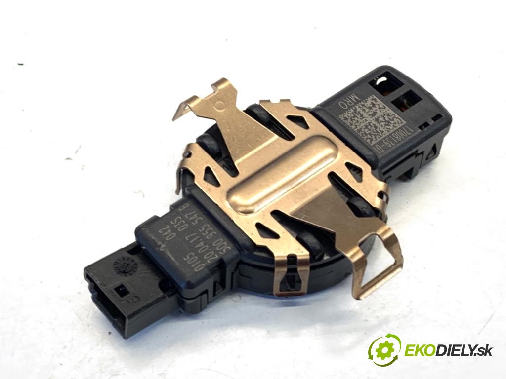 SEAT LEON III liftback 2017 132 kW 1.8 TSI 1798 Snímač dažďa 5Q0955547B (Snímač dažďa)