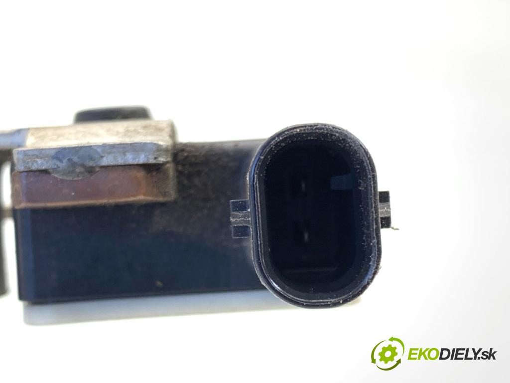 SEAT LEON III liftback 2017 132 kW 1.8 TSI 1798 svorka MINUS: 5Q0915181J