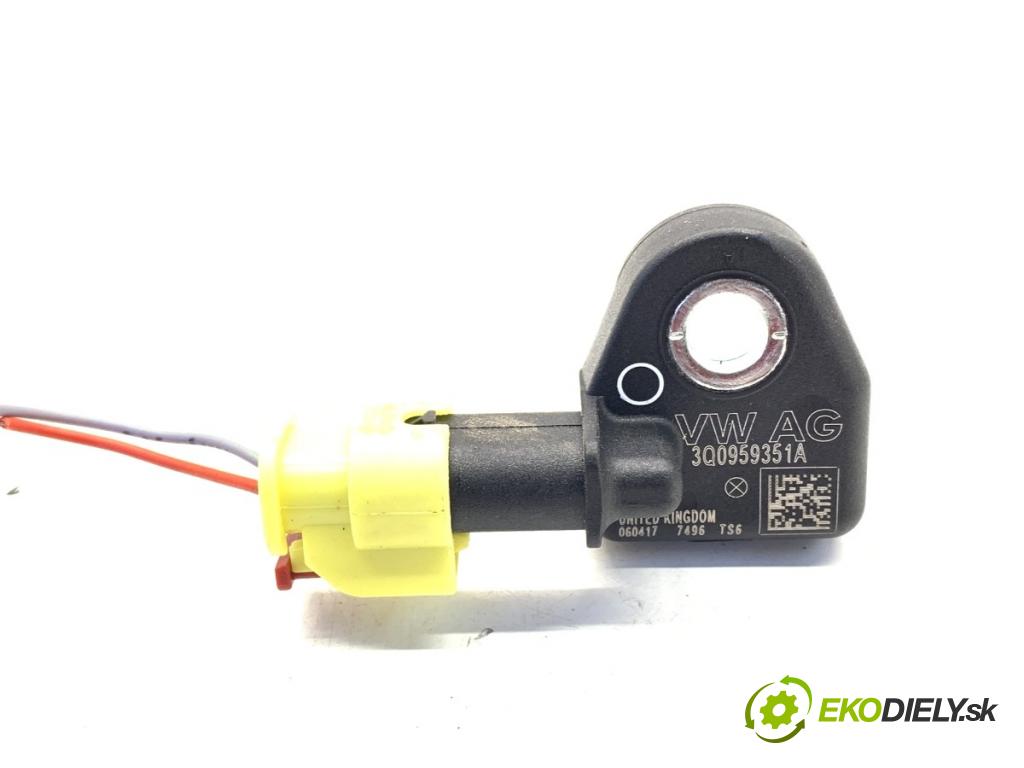 SEAT LEON III liftback 2017 132 kW 1.8 TSI 1798 Snímač nárazu 3Q0959351A (Snímač nárazu)