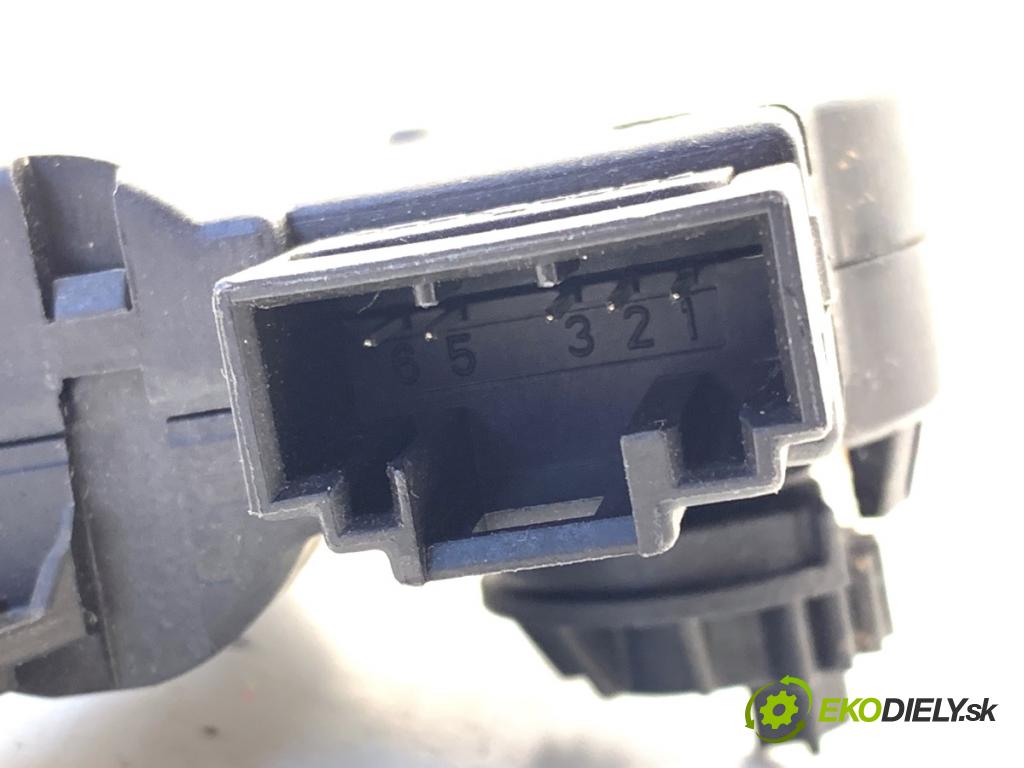 SEAT LEON III liftback 2017 132 kW 1.8 TSI 1798 motor topení 5Q0907511K