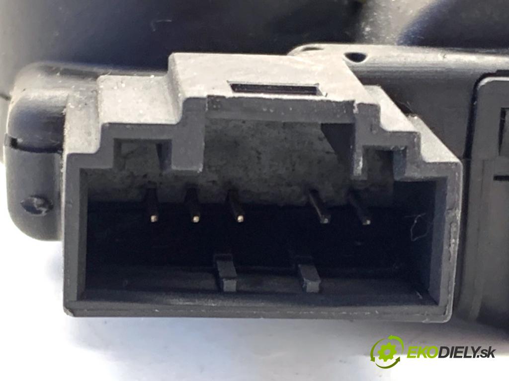 SEAT LEON III liftback 2017 132 kW 1.8 TSI 1798 motor topení 5Q0907511A