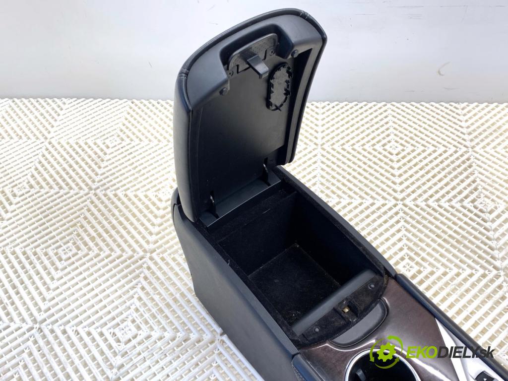 INFINITI Q50 sedan 2014 268 kW 50 Hybrid AWD 3498 Tunel stredový opierka