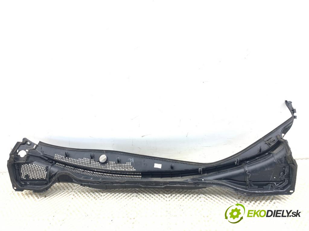 HONDA CR-V IV SUV 2016 118 kW 1.6 i-DTEC 4WD (RE6) 1597 torpédo plast pod čelní okno 74202-T0A-A0 (Plast pod čelním sklem)