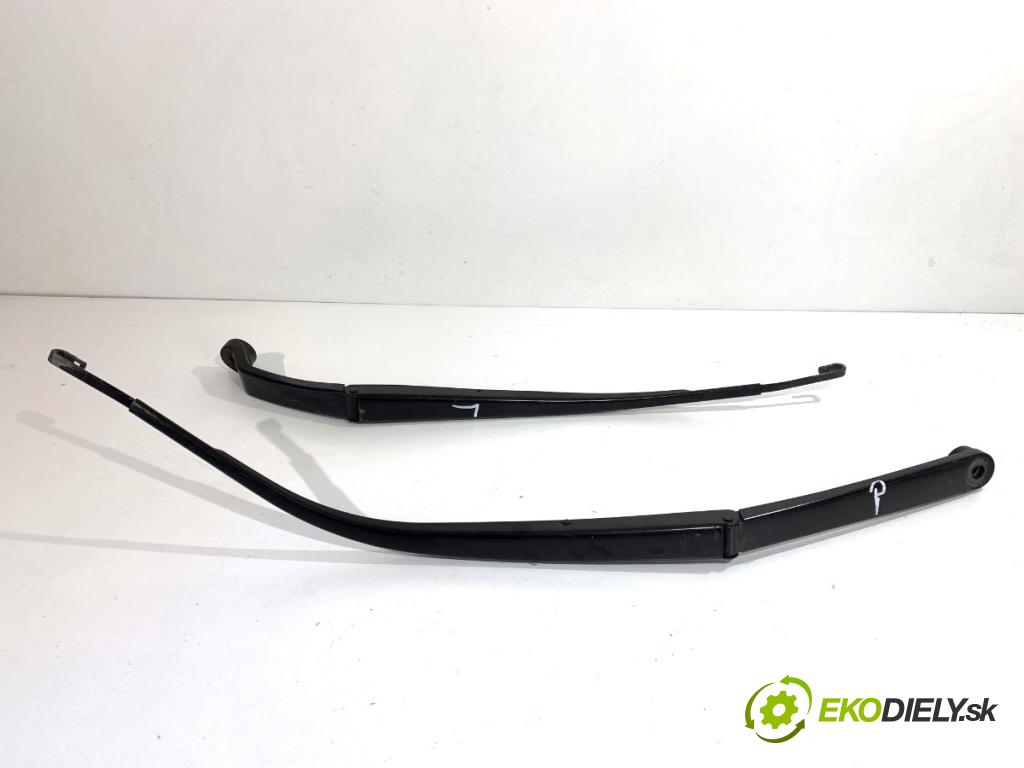 HONDA CR-V IV SUV 2016 118 kW 1.6 i-DTEC 4WD (RE6) 1597 ramena stěrače přední část 