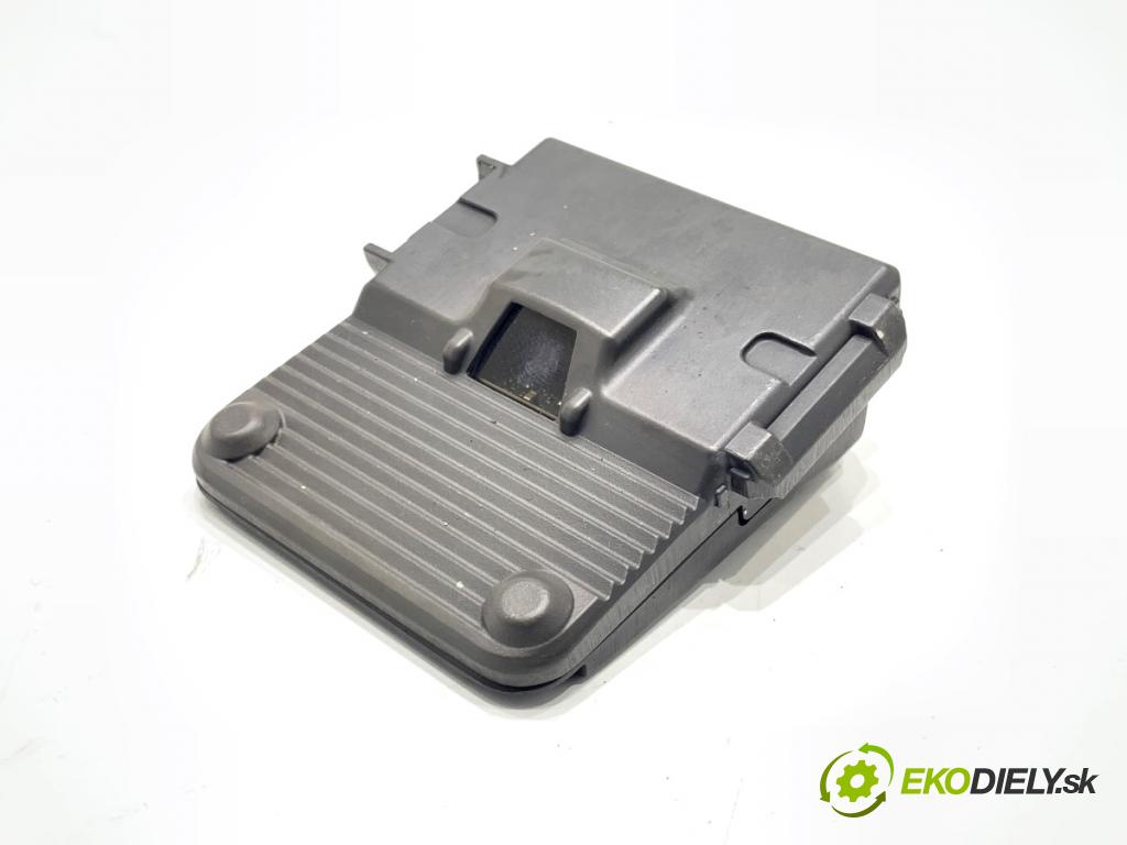 HONDA CR-V IV SUV 2016 118 kW 1.6 i-DTEC 4WD (RE6) 1597 KAMERA okna prednej 36160-T1V-G53-M1