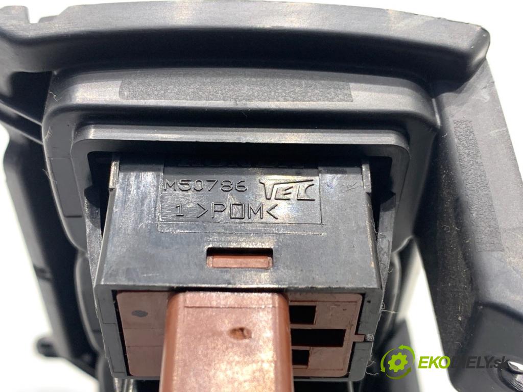 HONDA CR-V IV SUV 2016 118 kW 1.6 i-DTEC 4WD (RE6) 1597 Panel Prepínač PDC M50786