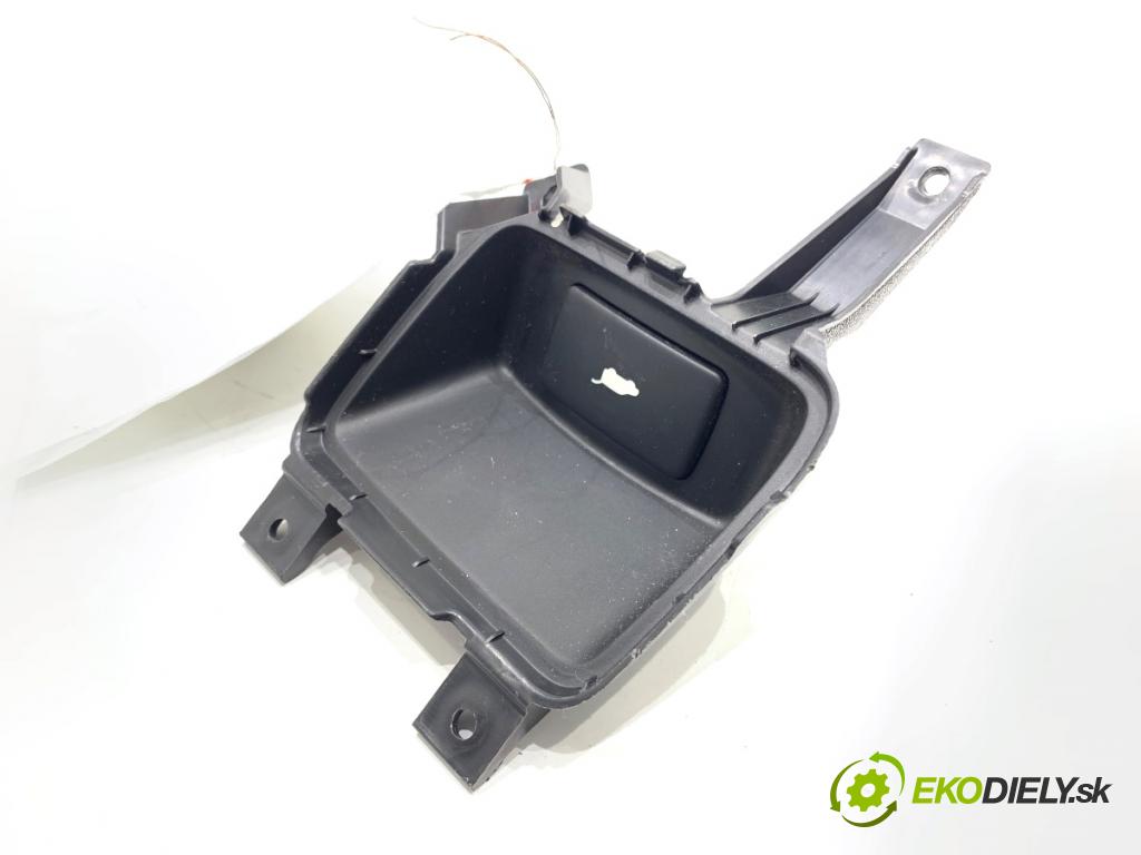 HONDA CR-V IV SUV 2016 118 kW 1.6 i-DTEC 4WD (RE6) 1597 vypínač otevírání dveří M48809