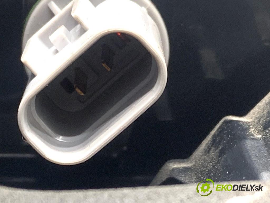 RENAULT KOLEOS I SUV 2012 110 kW 2.0 dCi (HY0K) 1995 světlo zadní část pravá vnitřní 26550-JY05A (Klika dveří ostatní)