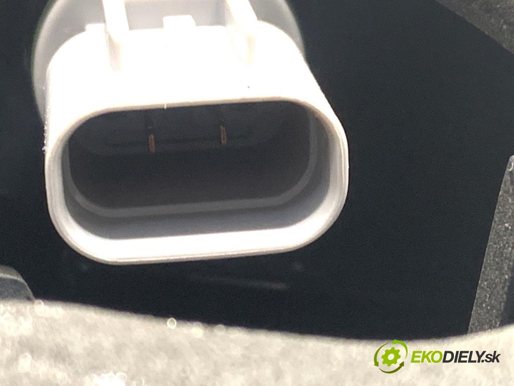 RENAULT KOLEOS I SUV 2012 110 kW 2.0 dCi (HY0K) 1995 světlo zadní část levá strana vnitřní 26555-JY05A (Klika dveří ostatní)