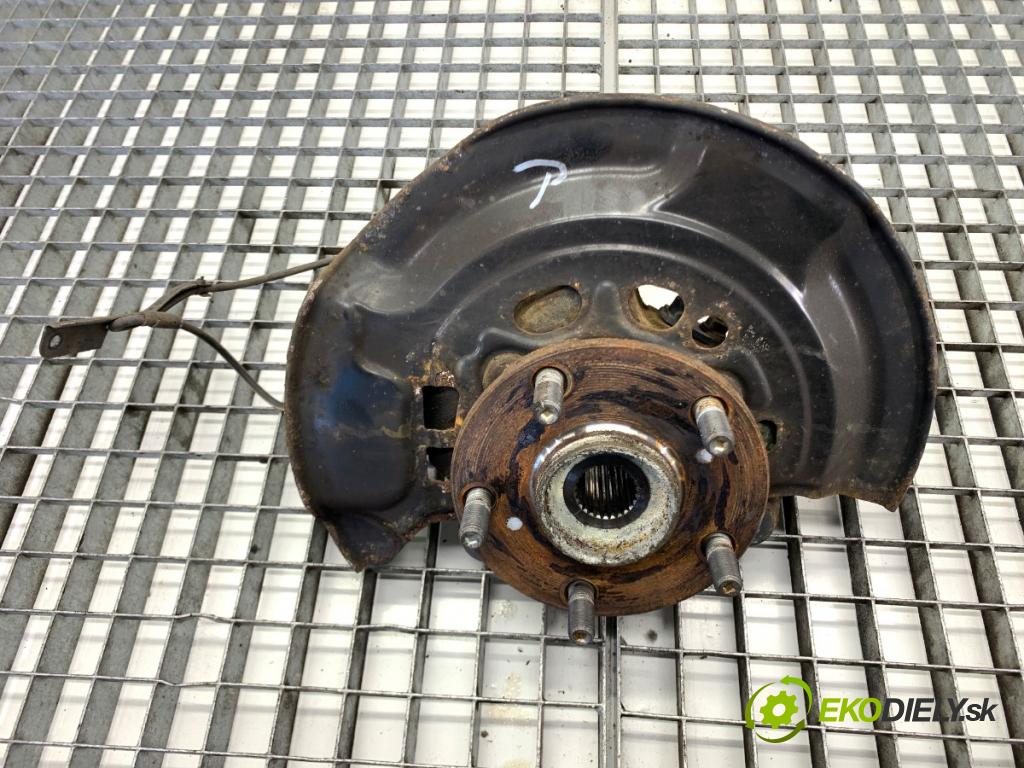 TOYOTA AURIS II liftback 2017 73 kW 1.8 Hybrid (ZWE186_) 1798 náboj pravý přední část 