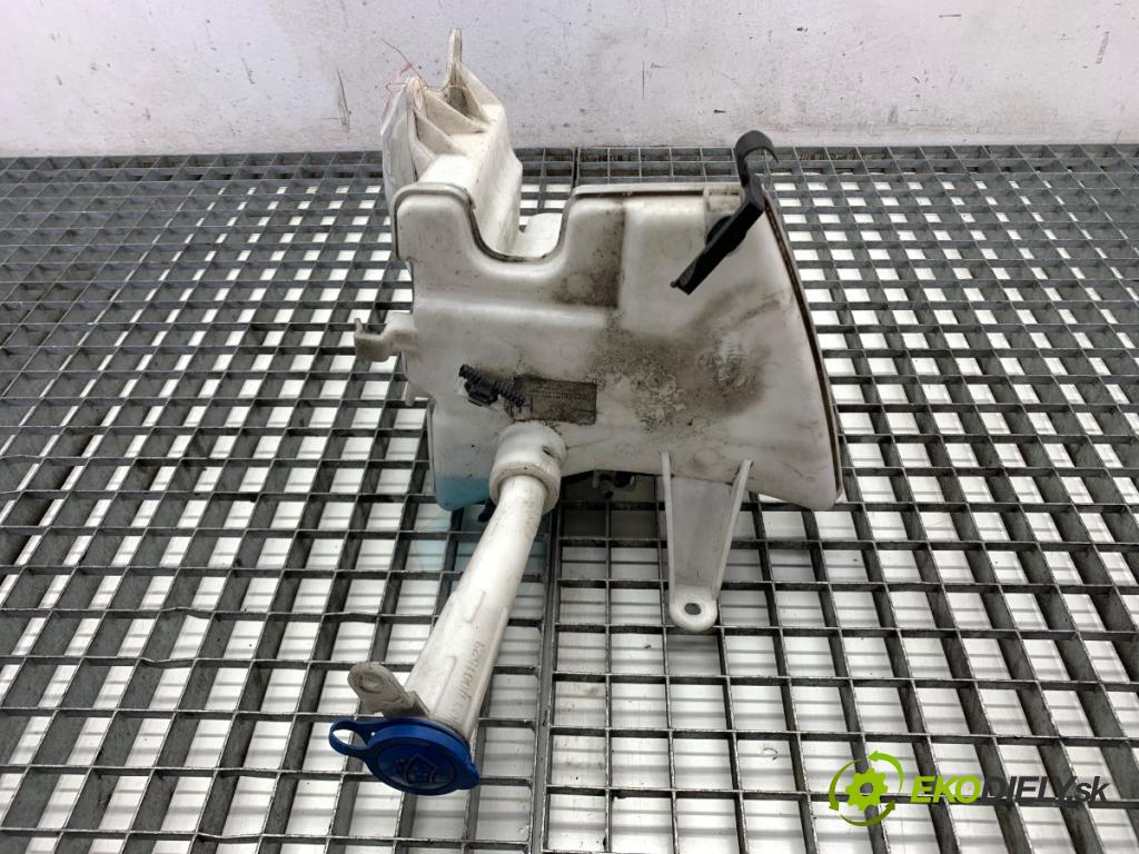 TOYOTA AURIS II liftback 2017 73 kW 1.8 Hybrid (ZWE186_) 1798 Nádržka ostrekovačov 85310-02490