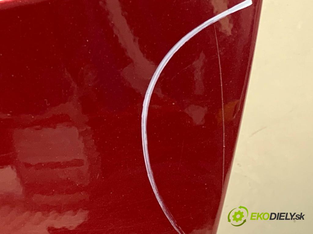 TOYOTA AURIS II liftback 2017 73 kW 1.8 Hybrid (ZWE186_) 1798 kapota zad 3T3